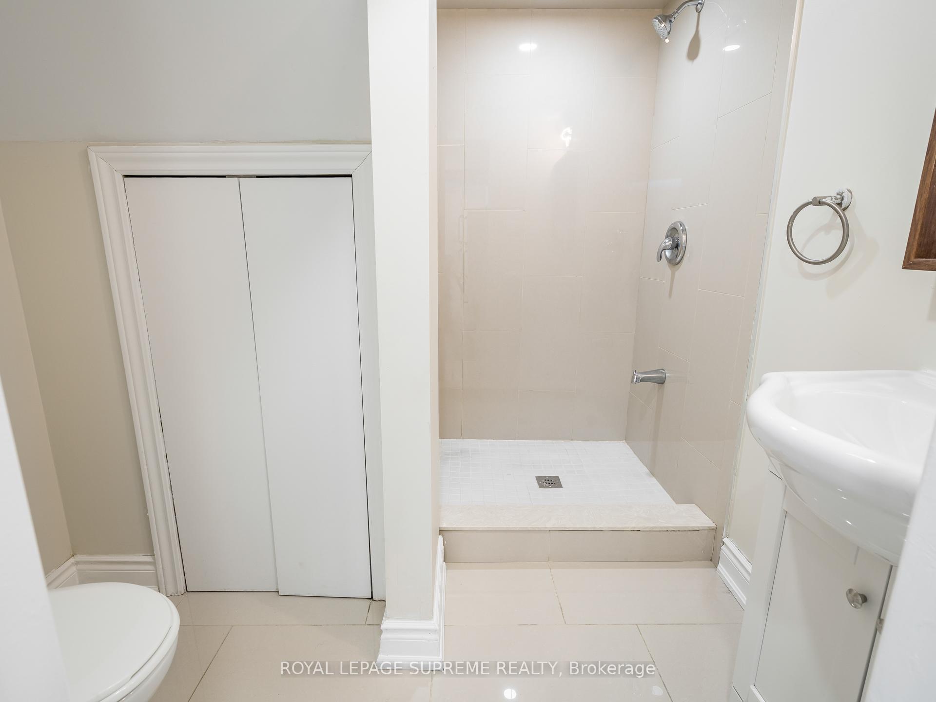 40 Cartwright Avenue