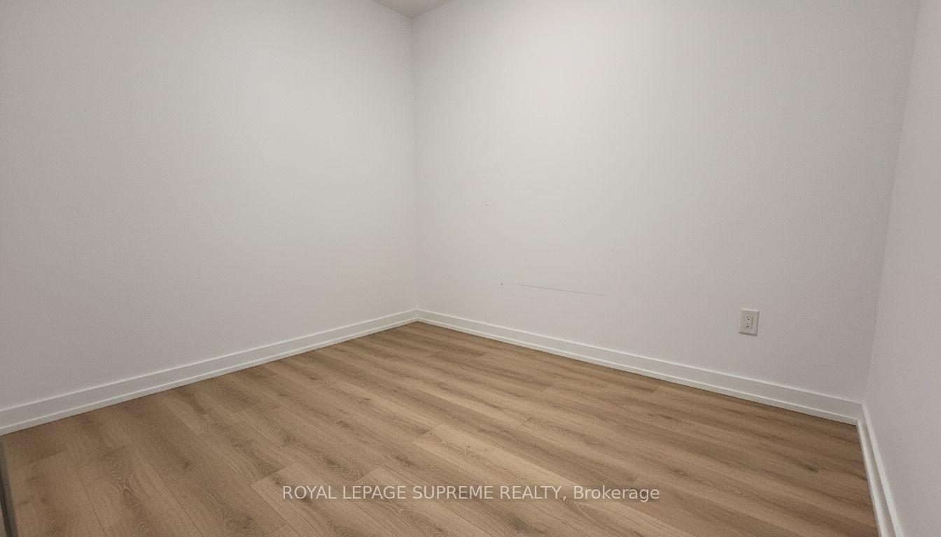 1100 Sheppard Avenue W LPH15