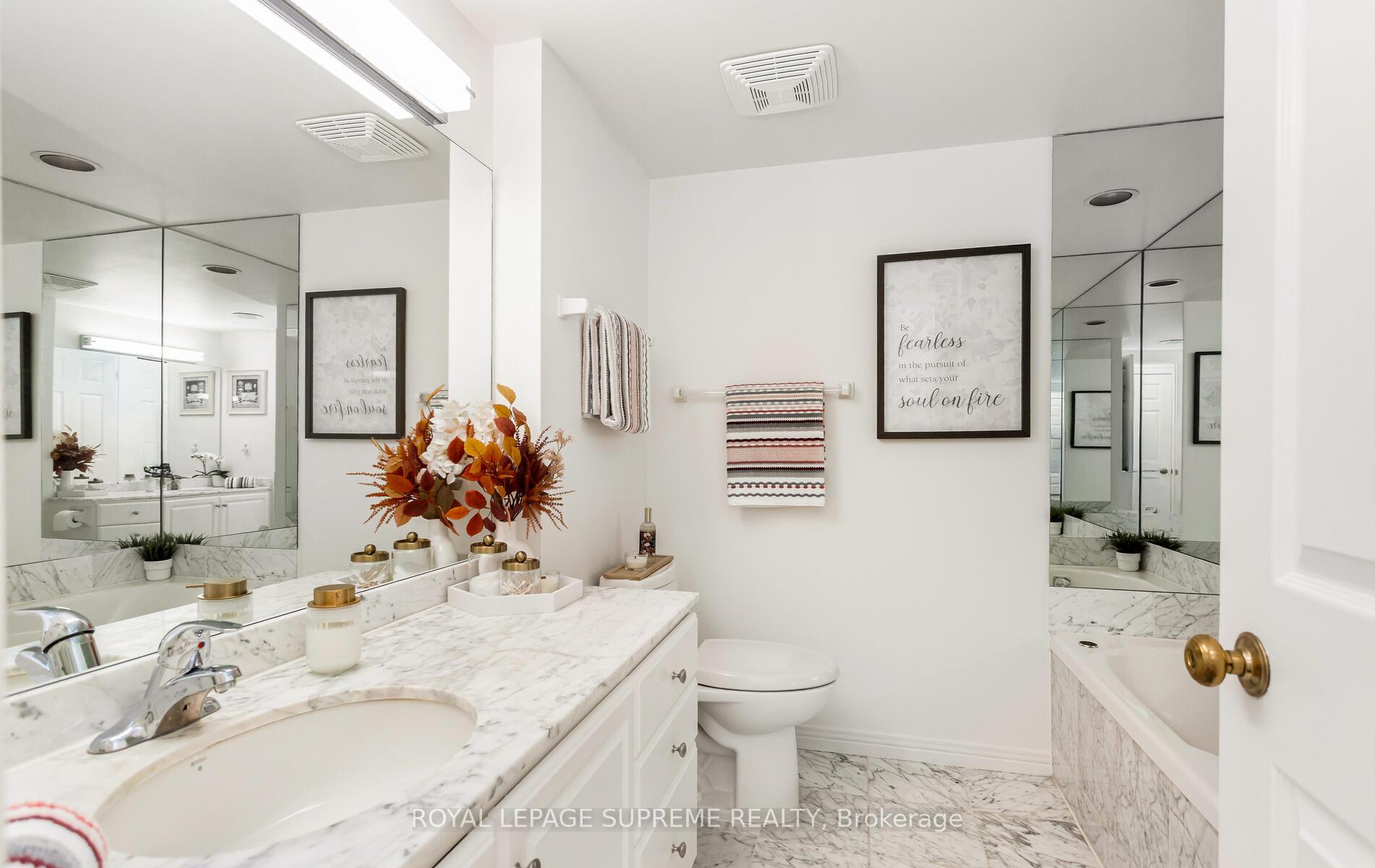 1 Aberfoyle Crescent 1007