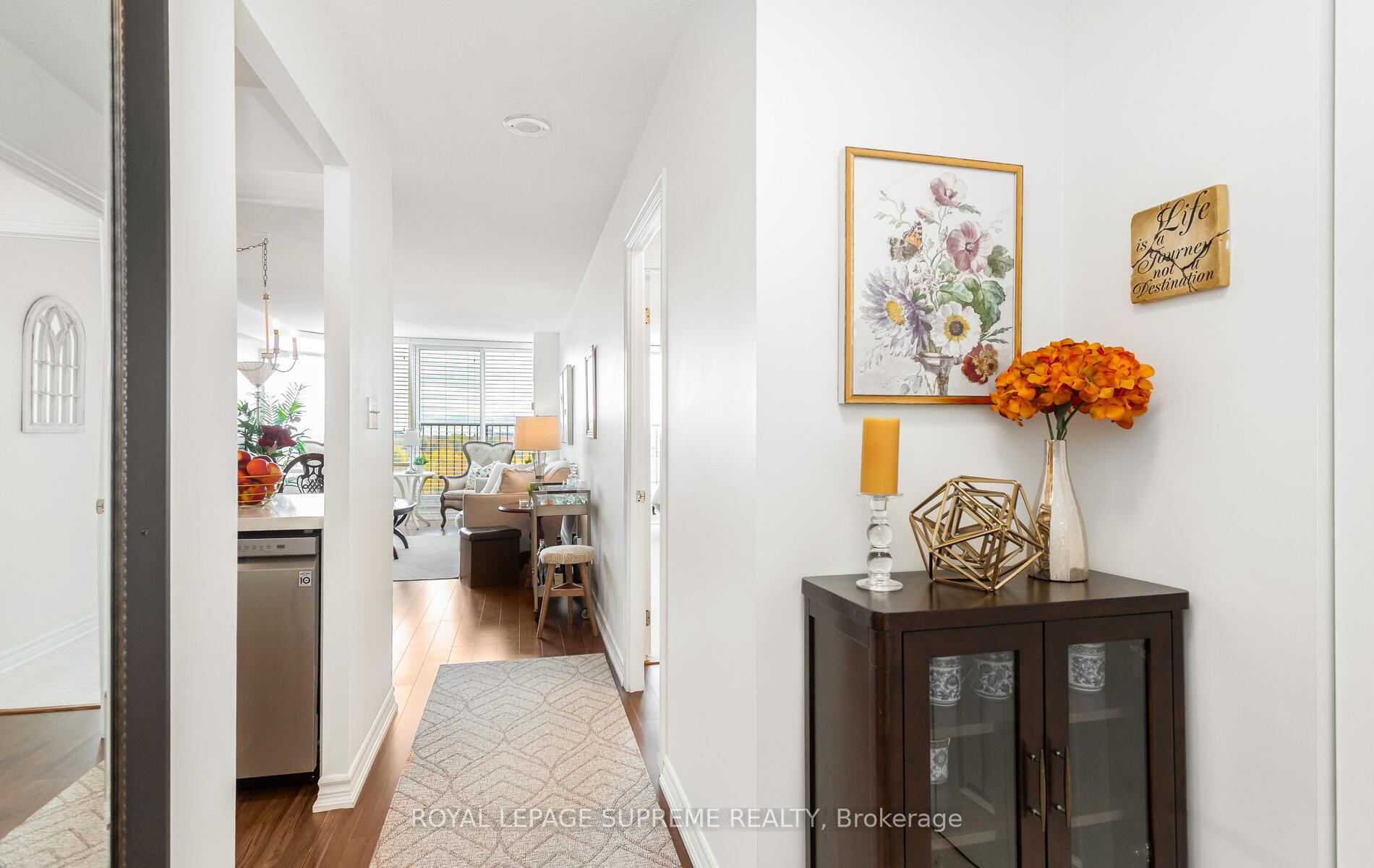 1 Aberfoyle Crescent 1007