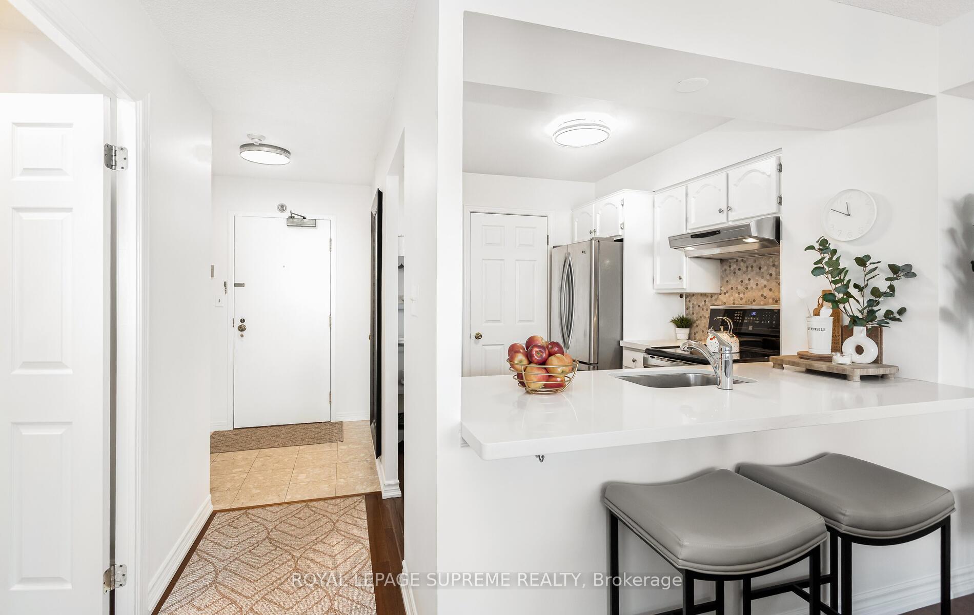 1 Aberfoyle Crescent 1007