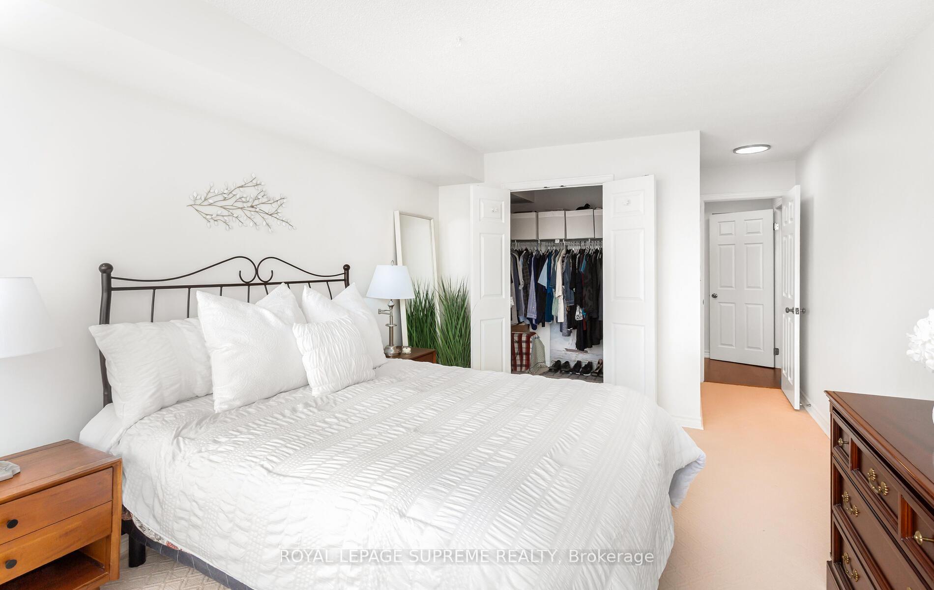 1 Aberfoyle Crescent 1007