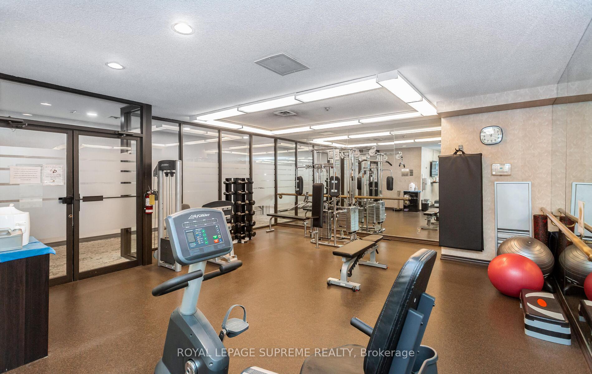 1 Aberfoyle Crescent 1007