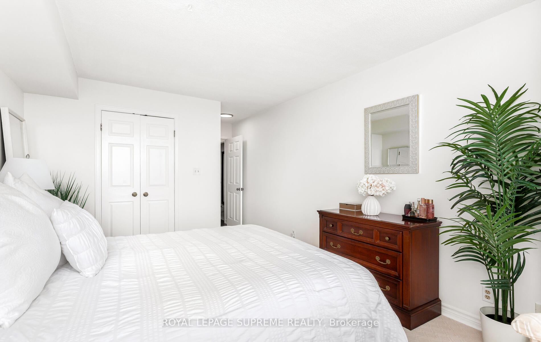 1 Aberfoyle Crescent 1007