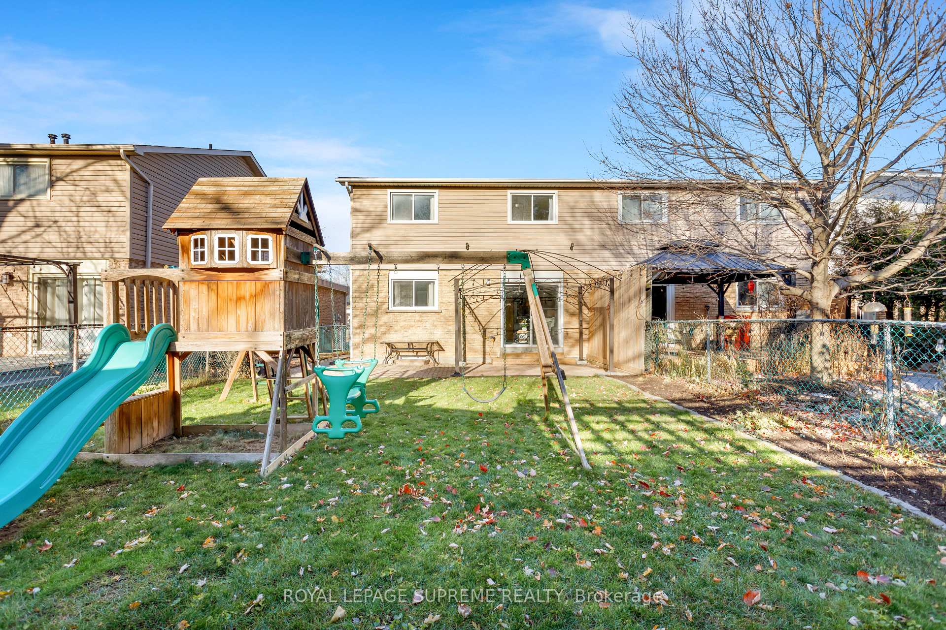 7158 Ridgeland Crescent