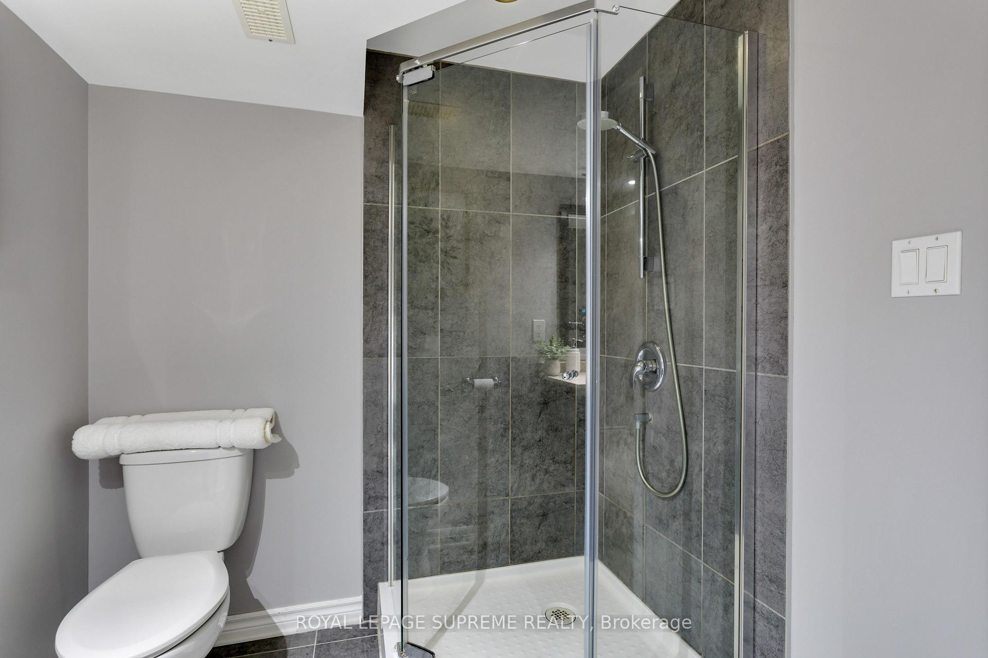 7158 Ridgeland Crescent