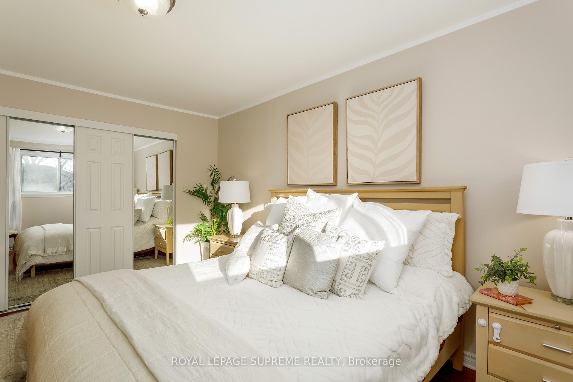 7158 Ridgeland Crescent