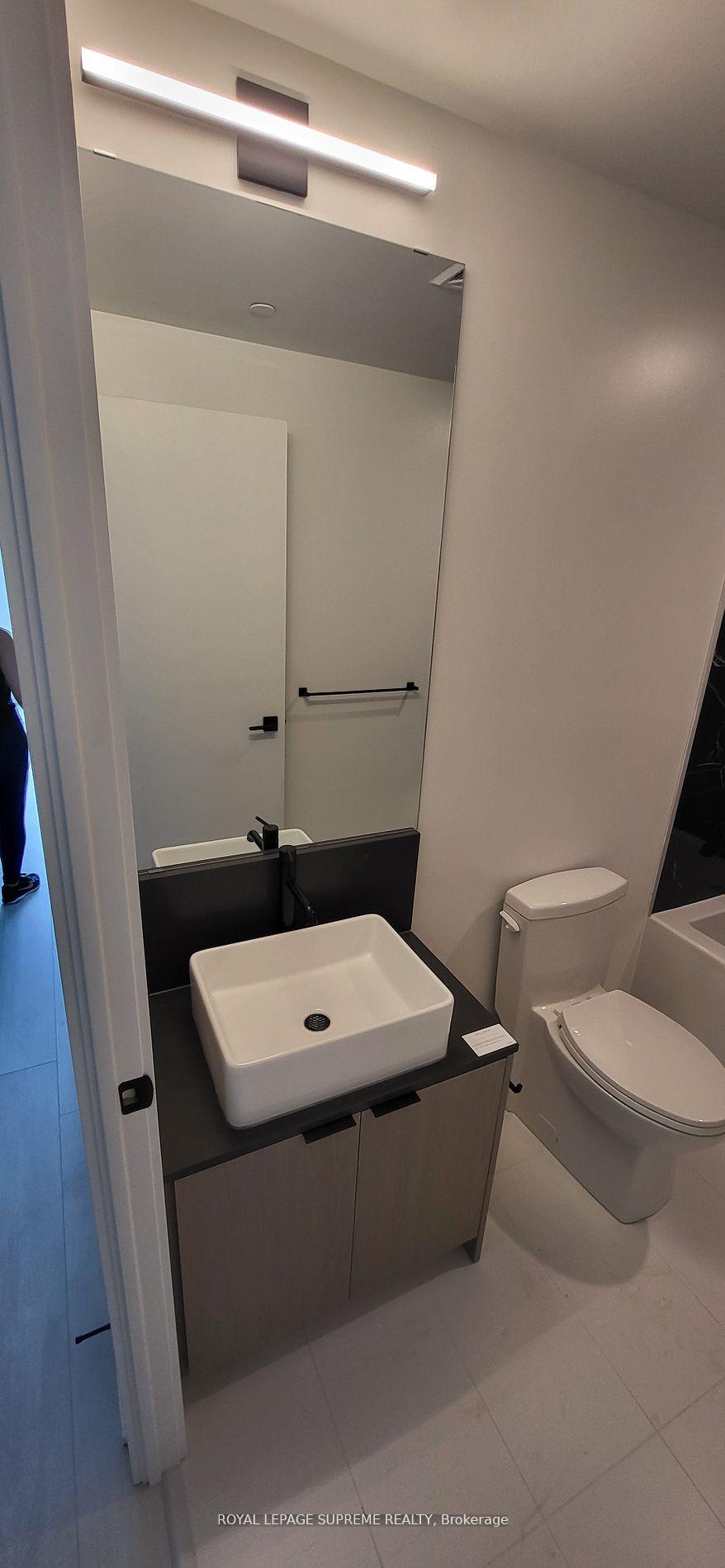 1285 Dupont Street N 2108