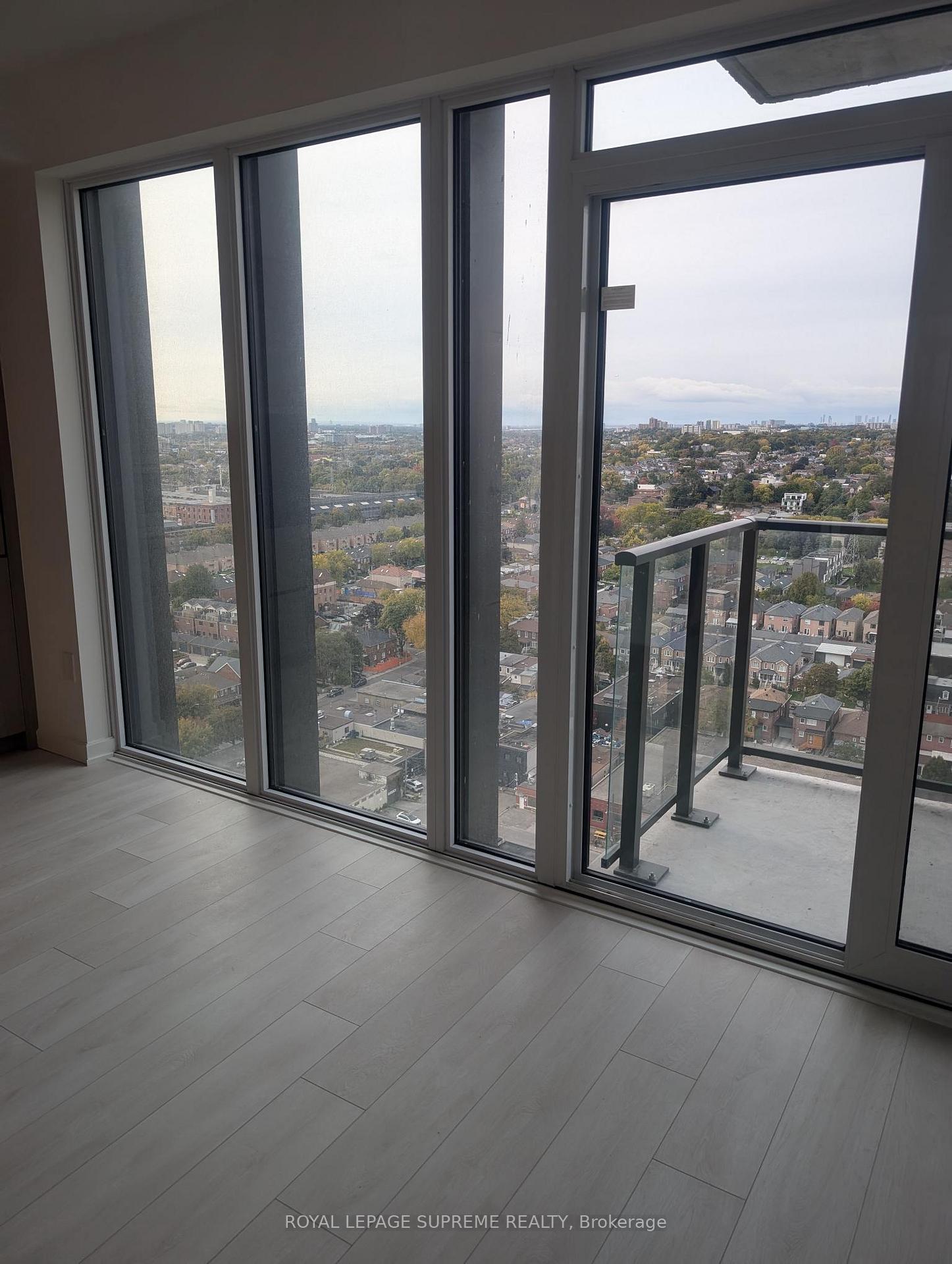 1285 Dupont Street N 2108