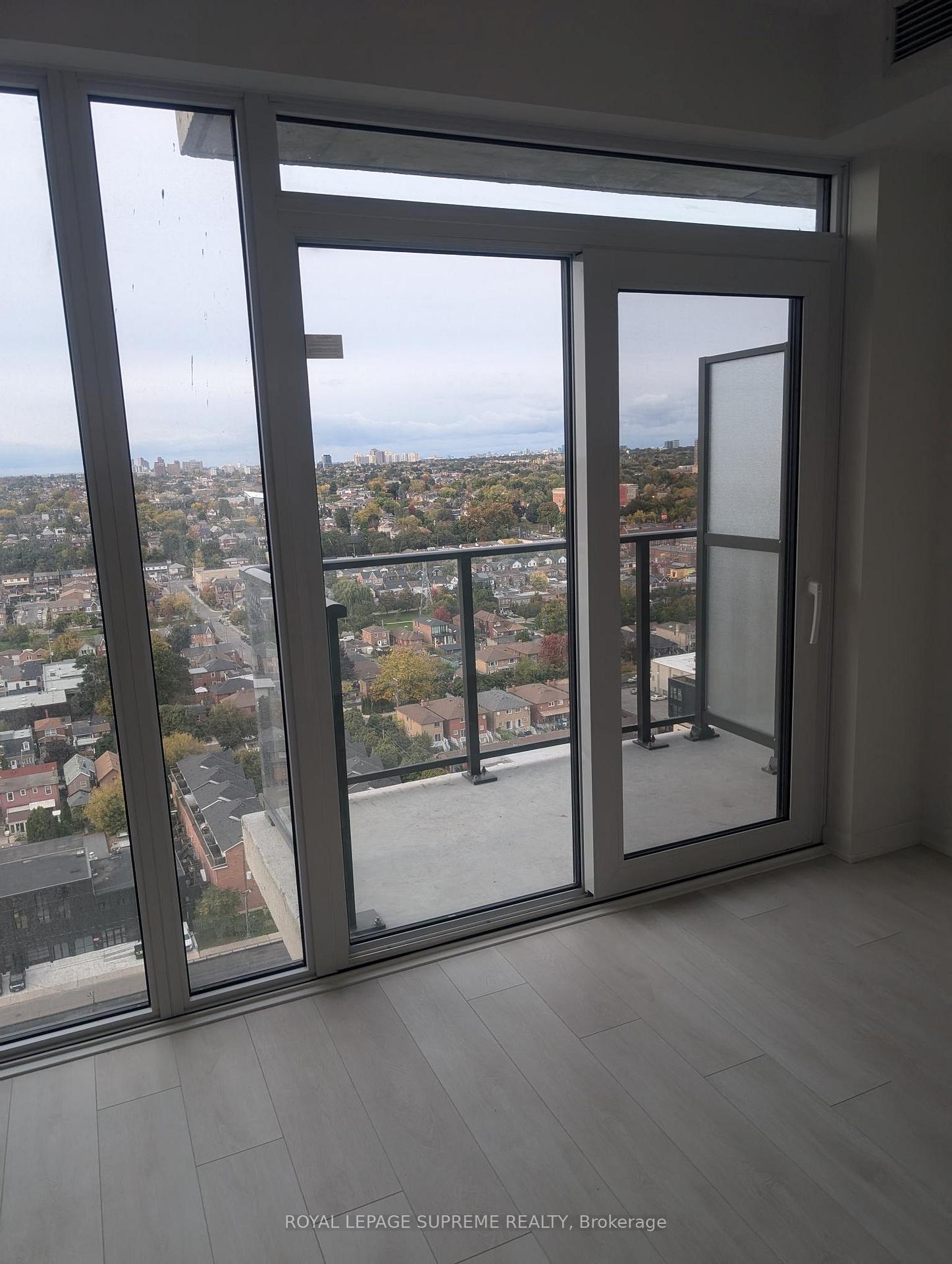 1285 Dupont Street N 2108