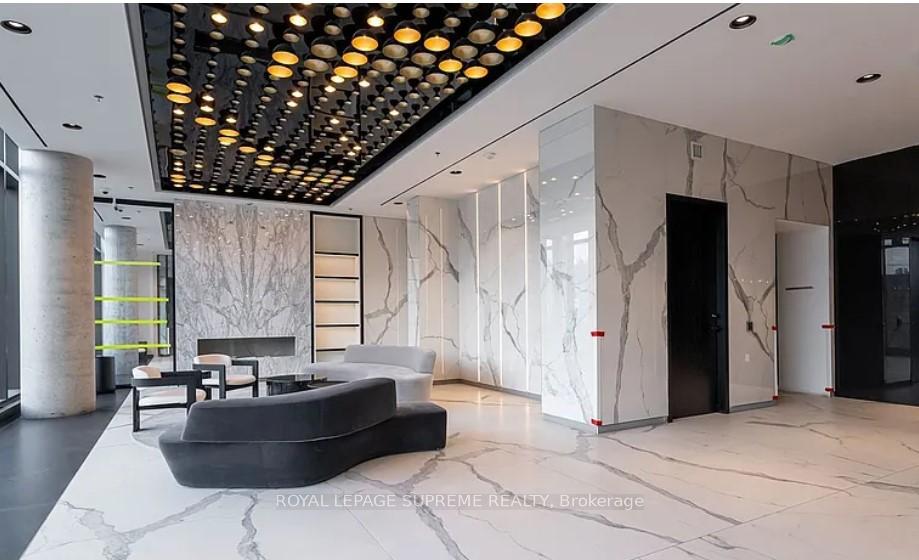 1285 Dupont Street N 2108