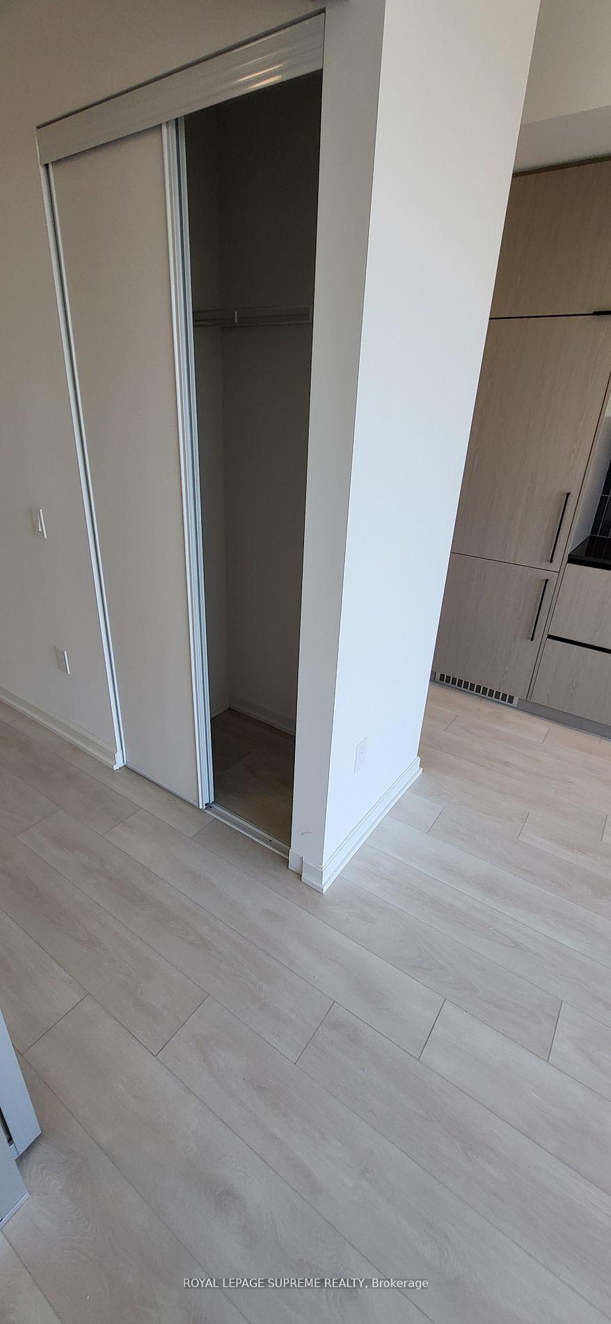 1285 Dupont Street N 2108