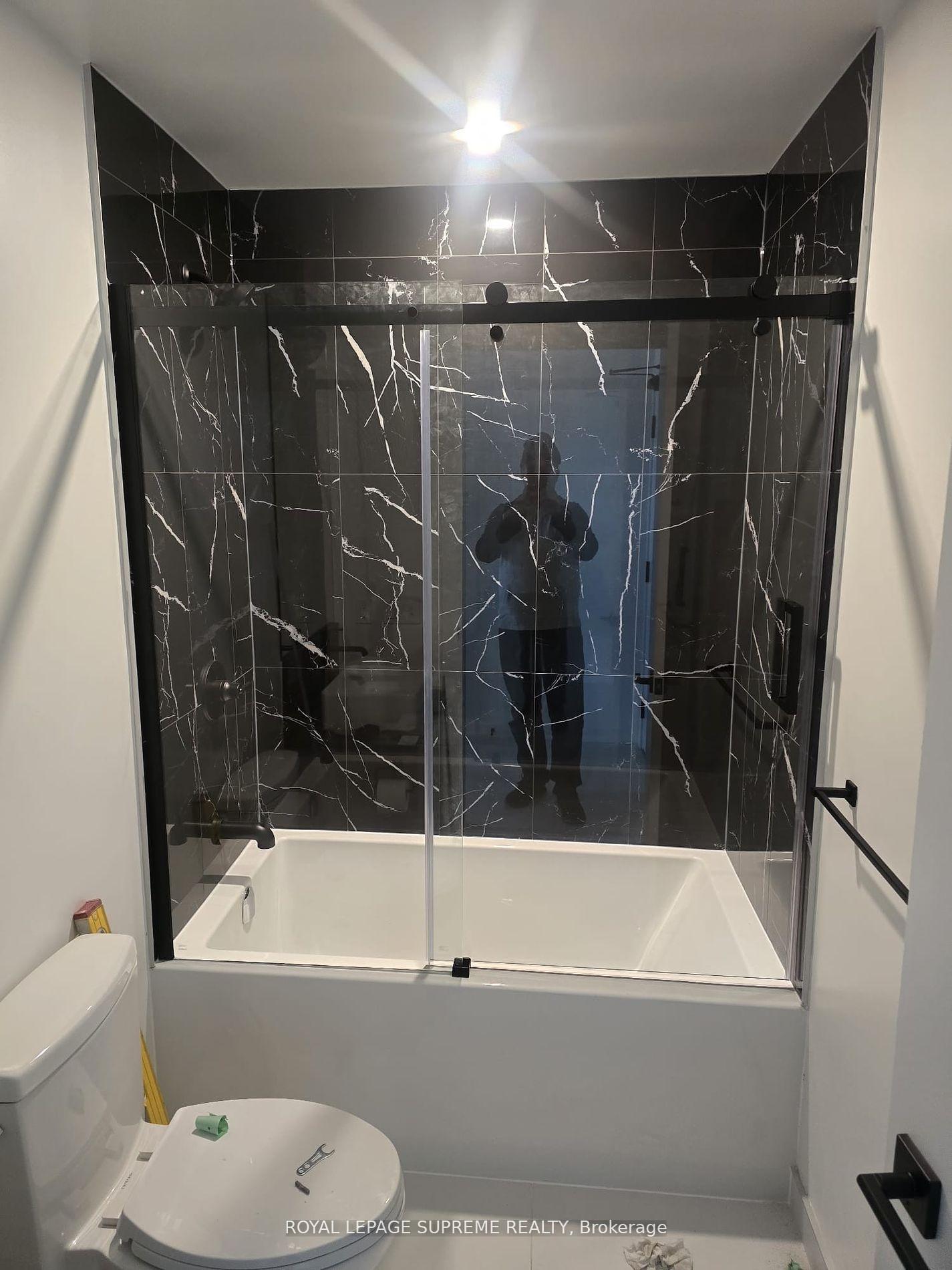 1285 Dupont Street N 2108