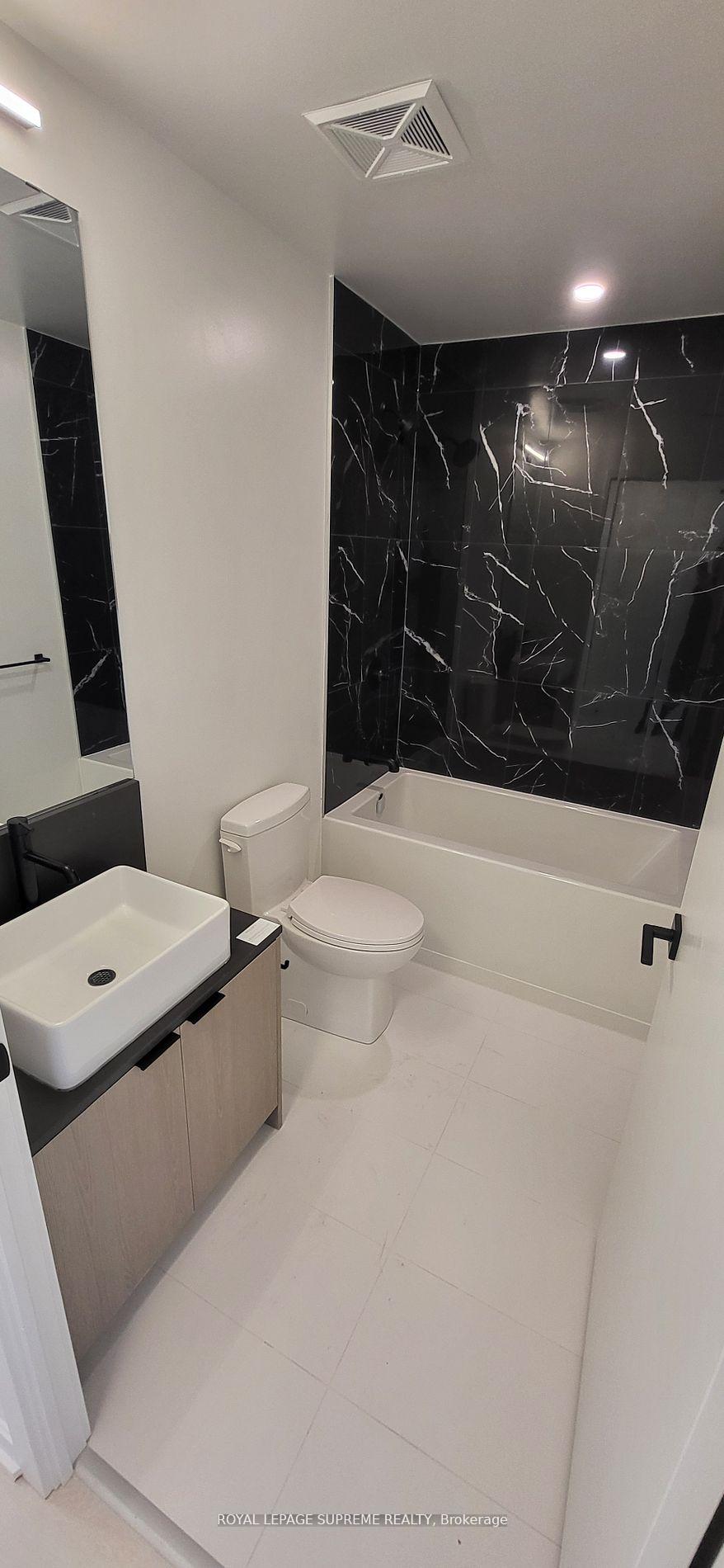 1285 Dupont Street N 2108