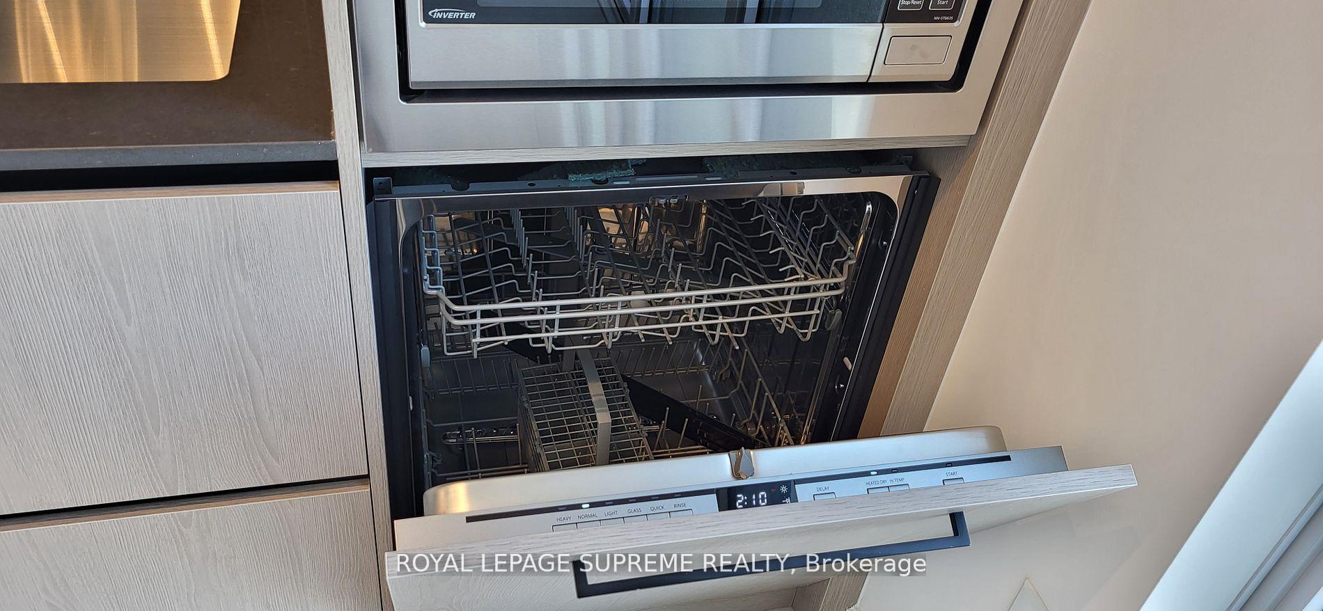 1285 Dupont Street N 2108