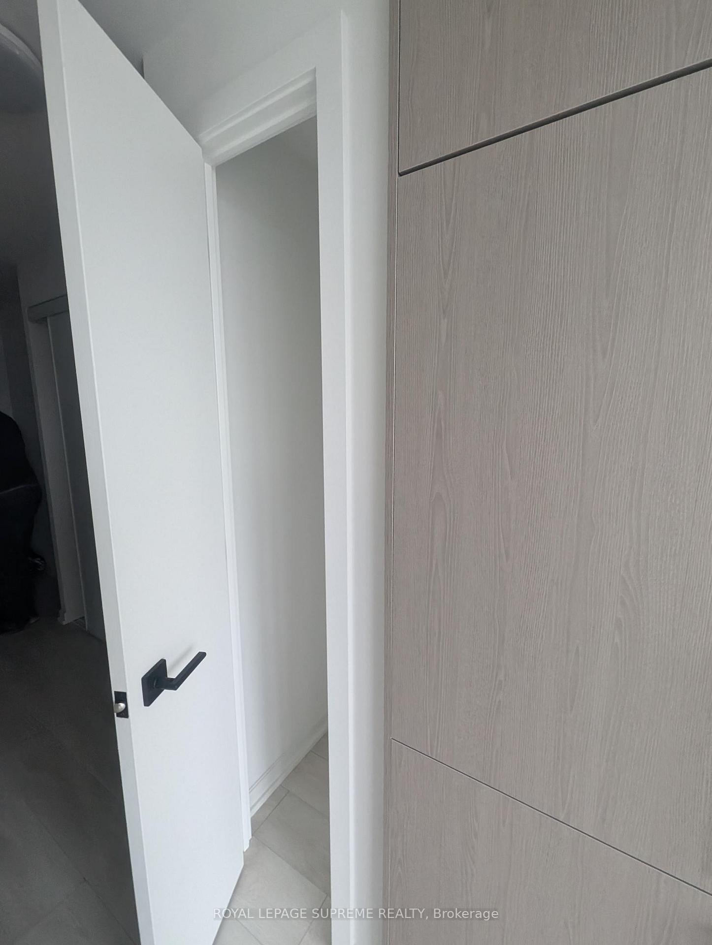 1285 Dupont Street N 2108