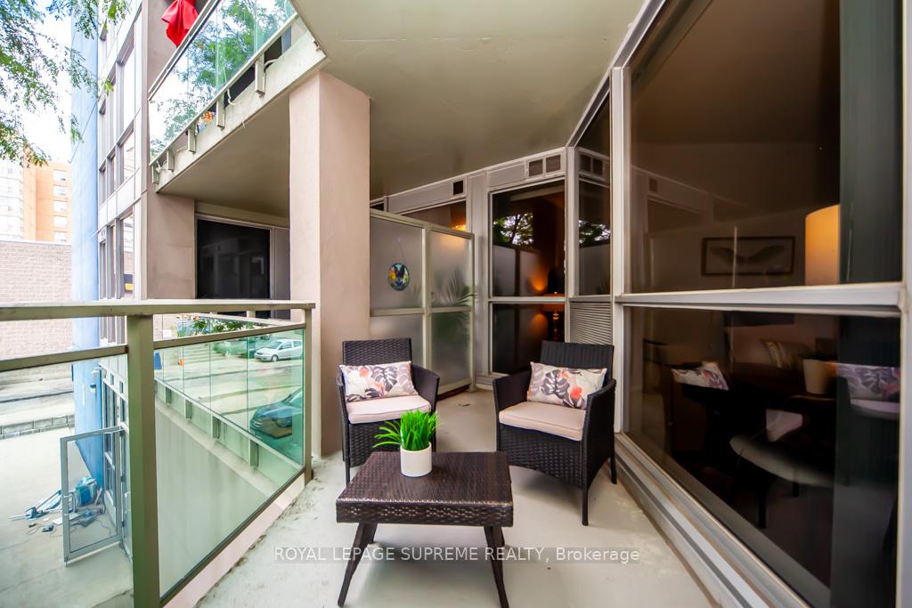 1600 Keele Street 202