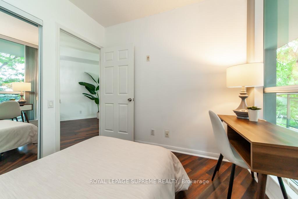 1600 Keele Street 202