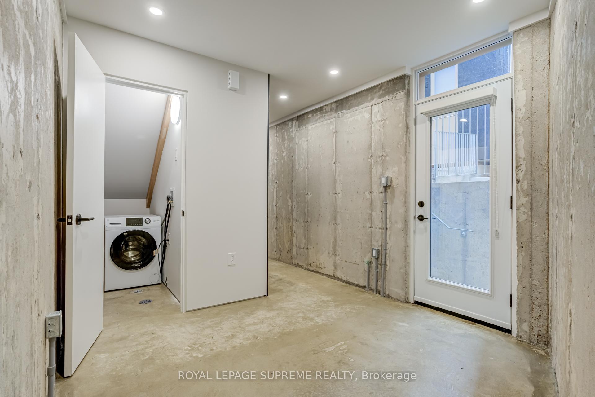 101 Bernice Crescent Garden