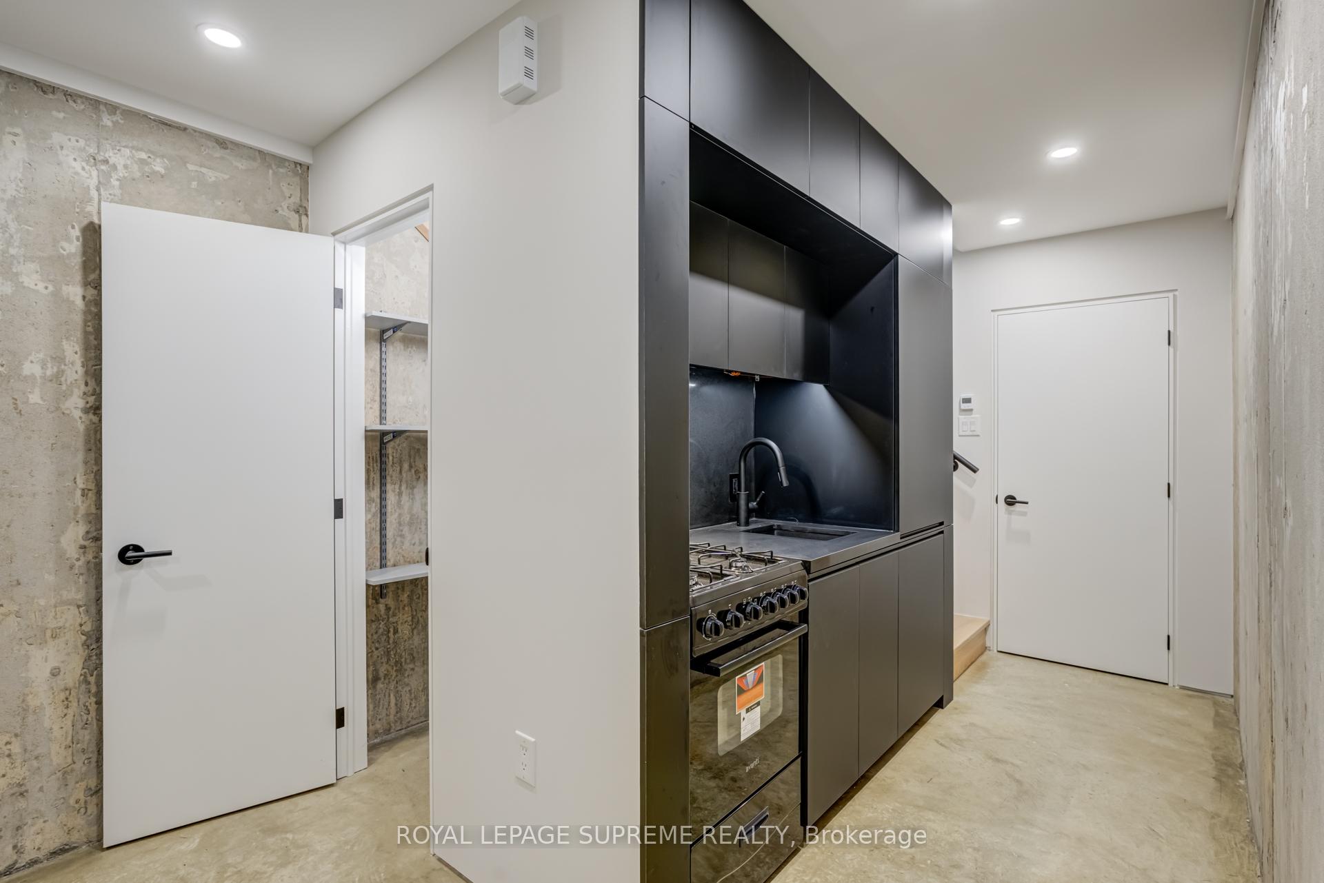 101 Bernice Crescent Garden