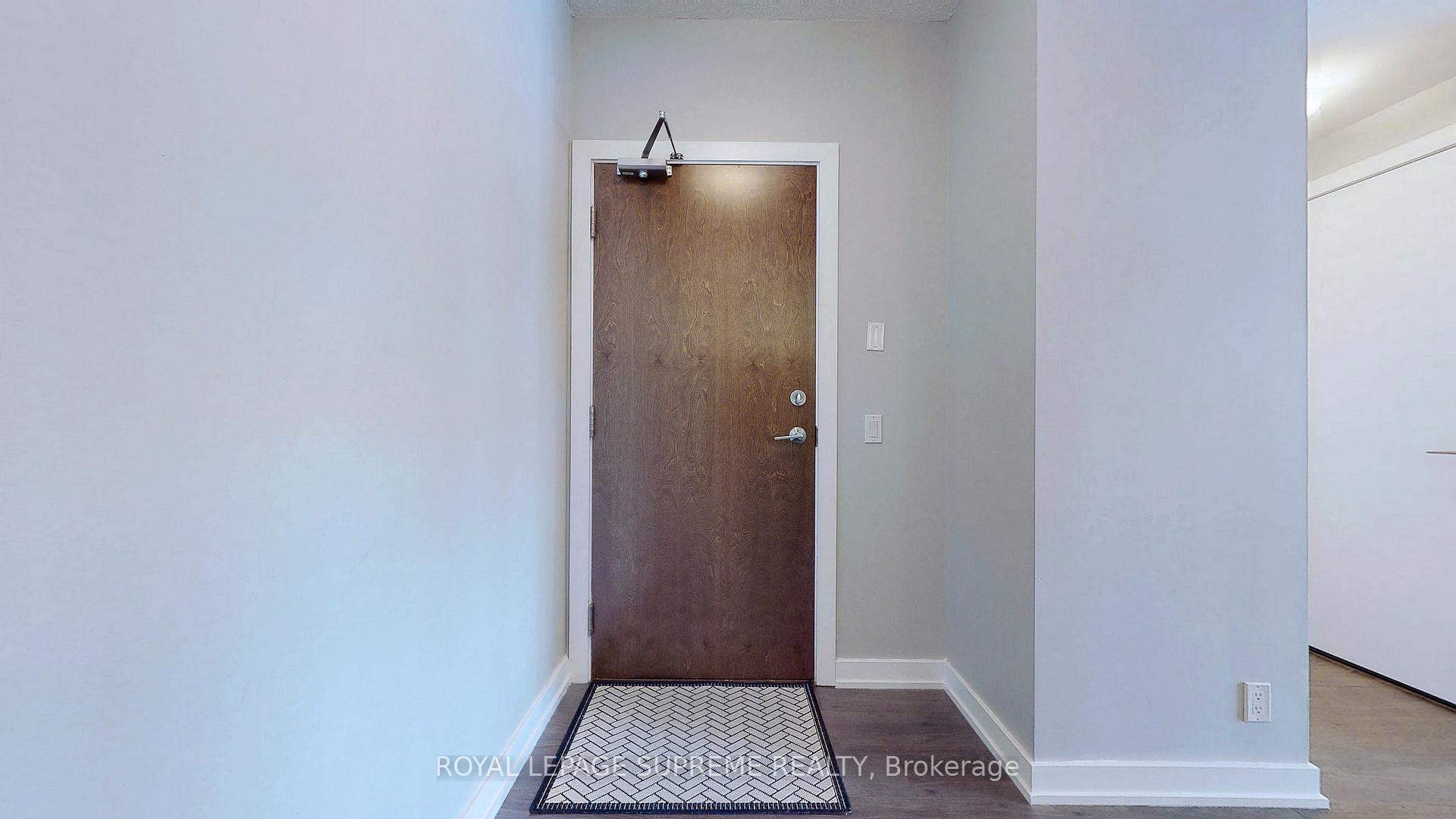 2220 Lakeshore Boulevard 1705