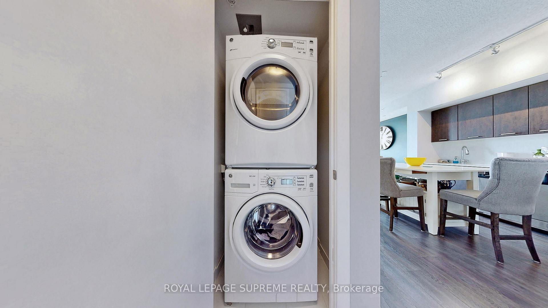 2220 Lakeshore Boulevard 1705