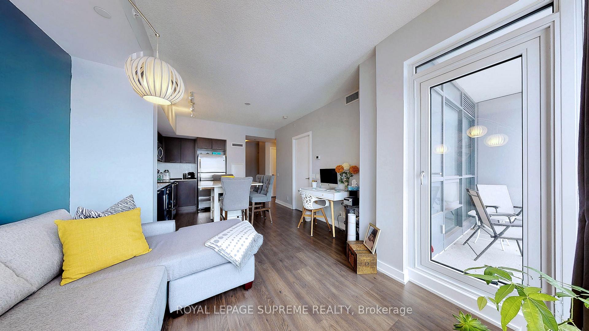 2220 Lakeshore Boulevard 1705