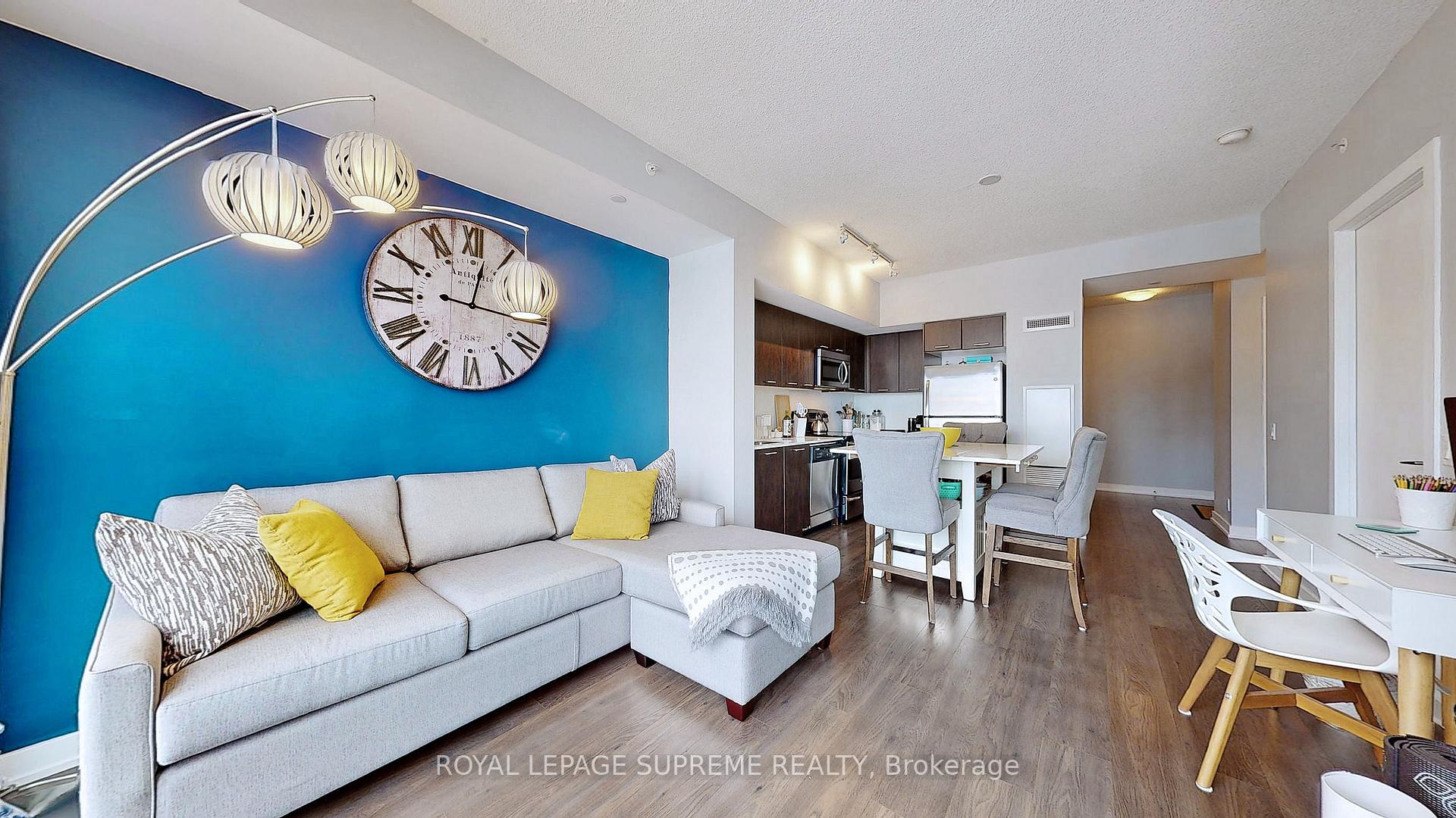 2220 Lakeshore Boulevard 1705