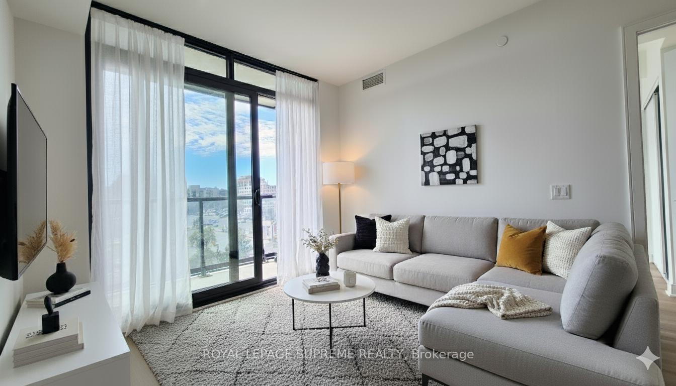 86 Dundas Street E 424