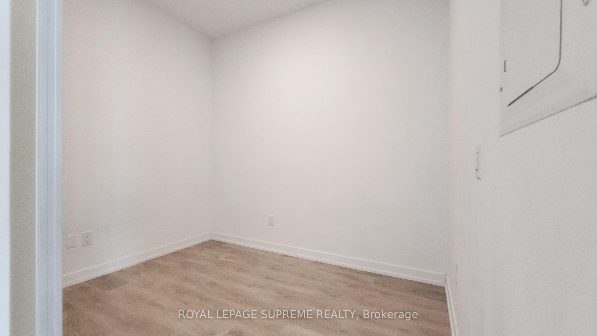 1100 Sheppard Avenue W LPH15