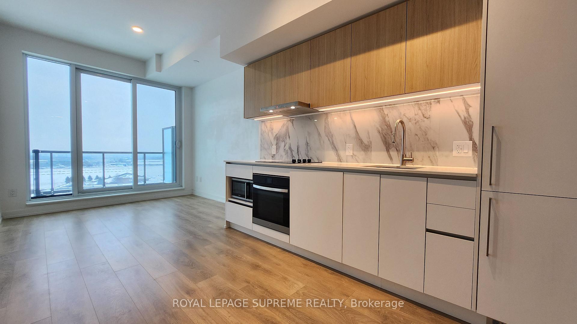 1100 Sheppard Avenue W LPH15