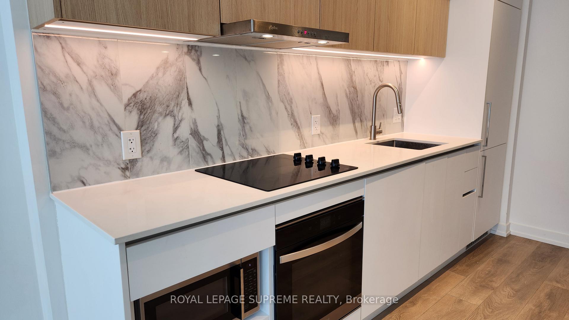 1100 Sheppard Avenue W LPH15