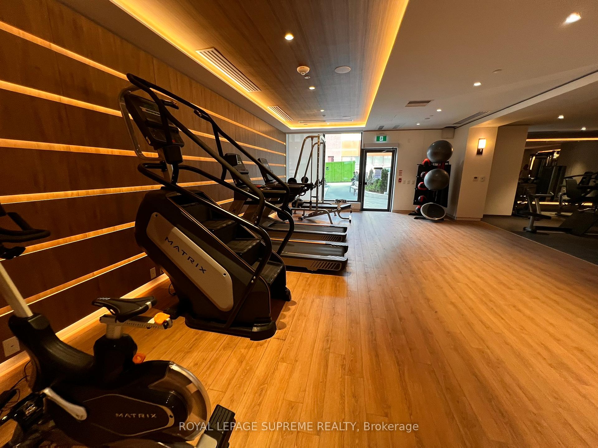 1100 Sheppard Avenue W LPH15