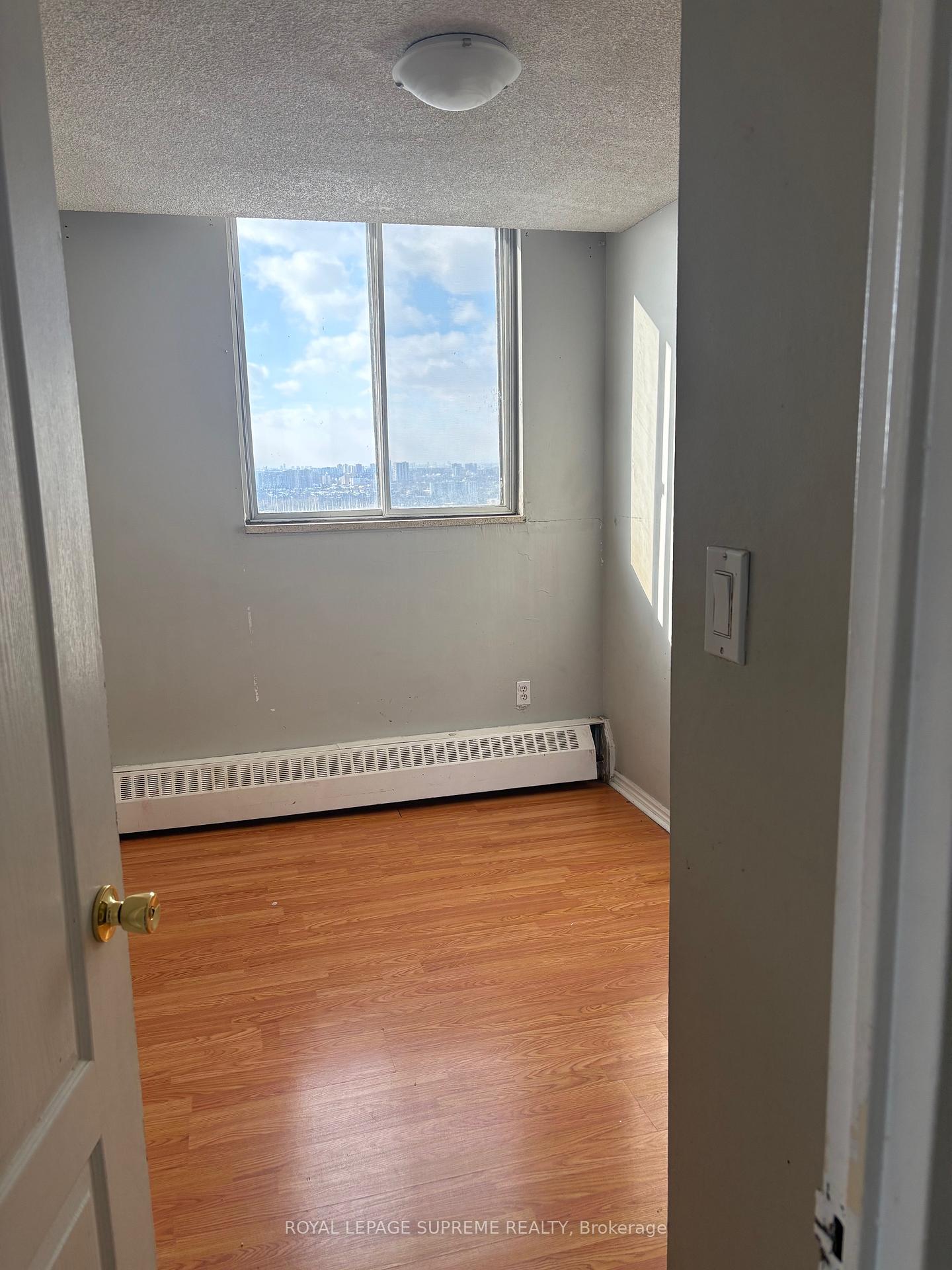 100 Lotherton Pathway 1215