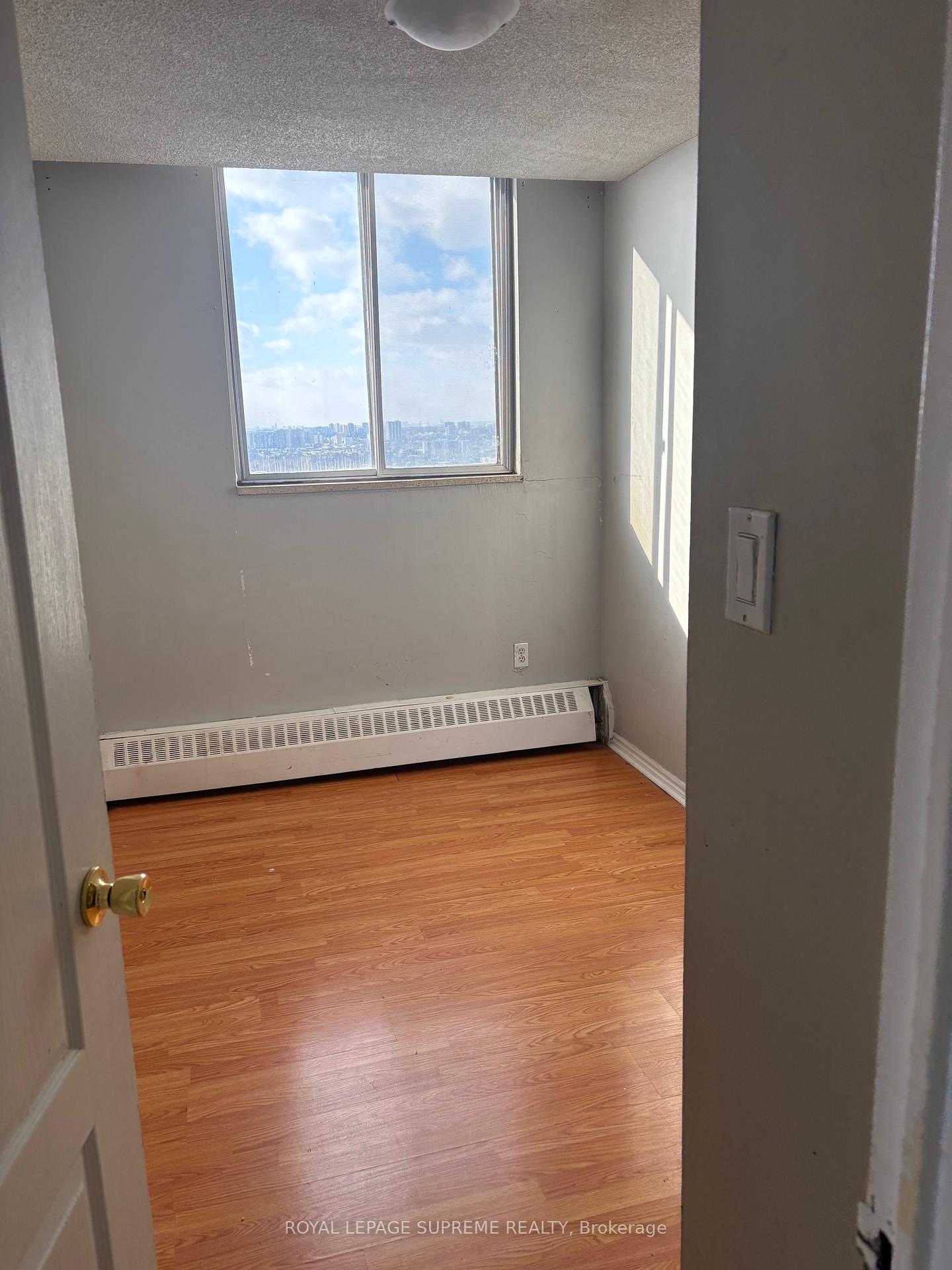 100 Lotherton Pathway 1215