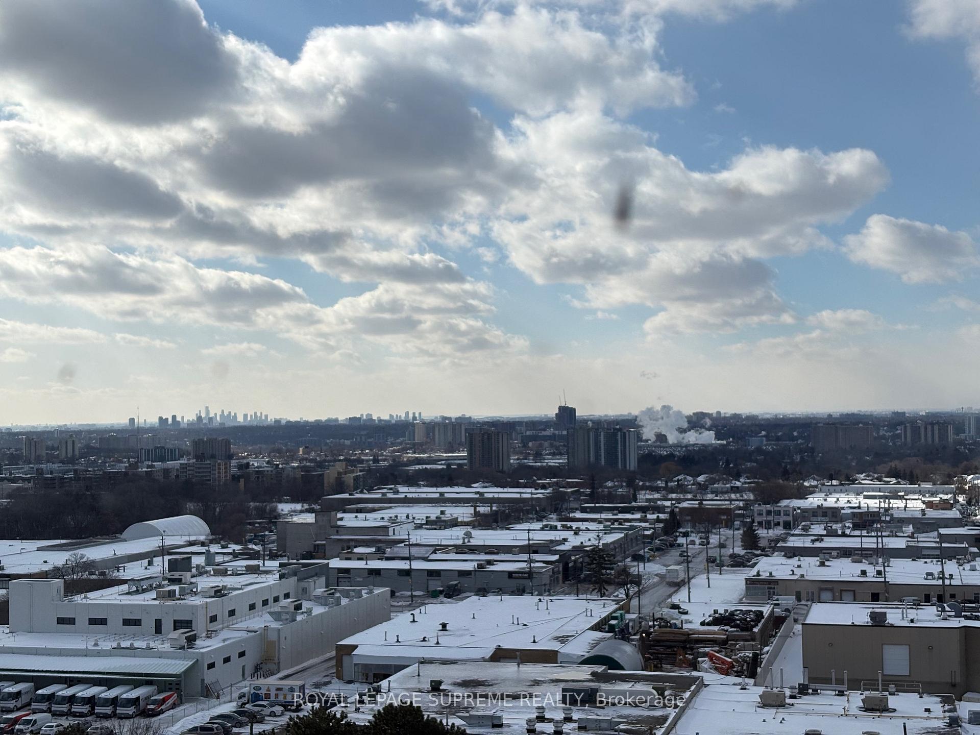 100 Lotherton Pathway 1215