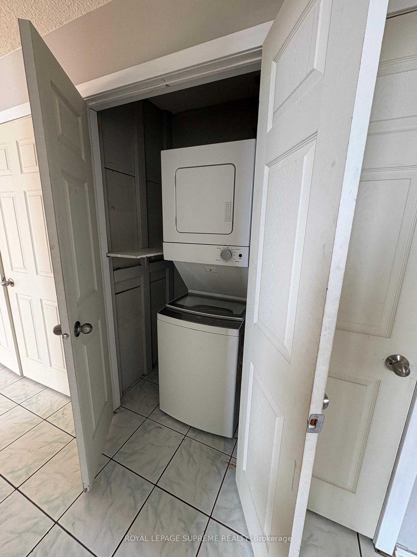 100 Lotherton Pathway 1215