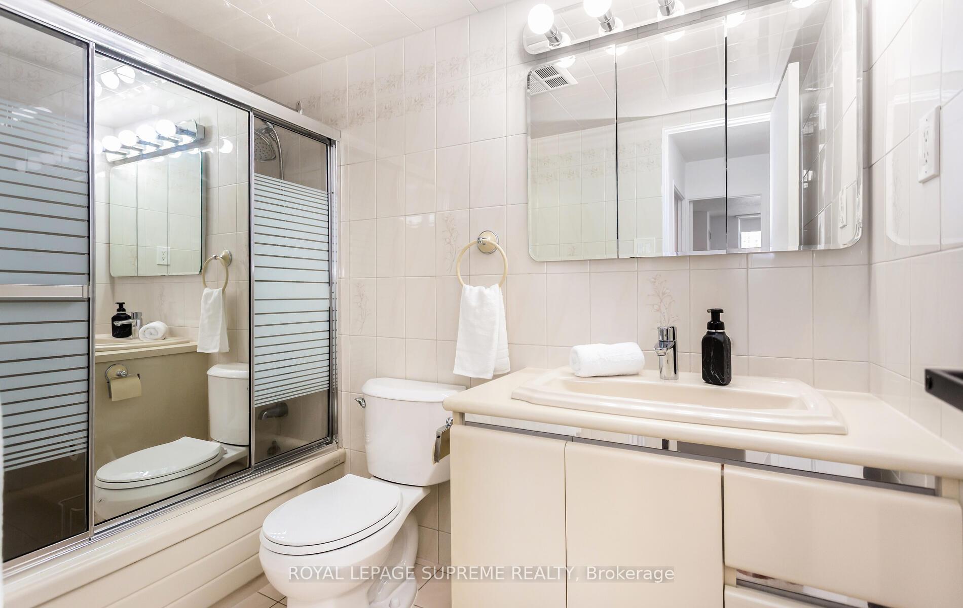 362 The East Mall Street 503