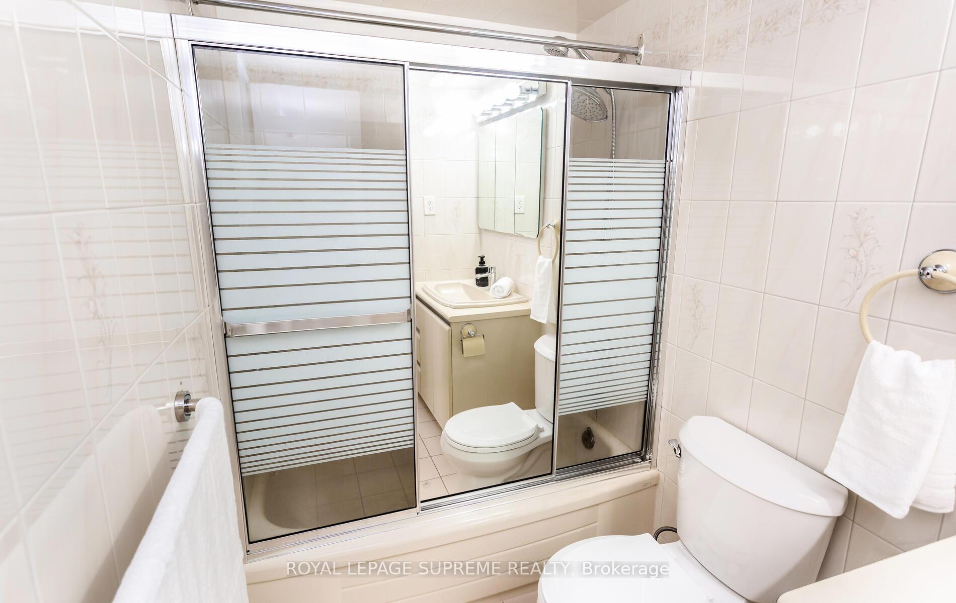 362 The East Mall Street 503