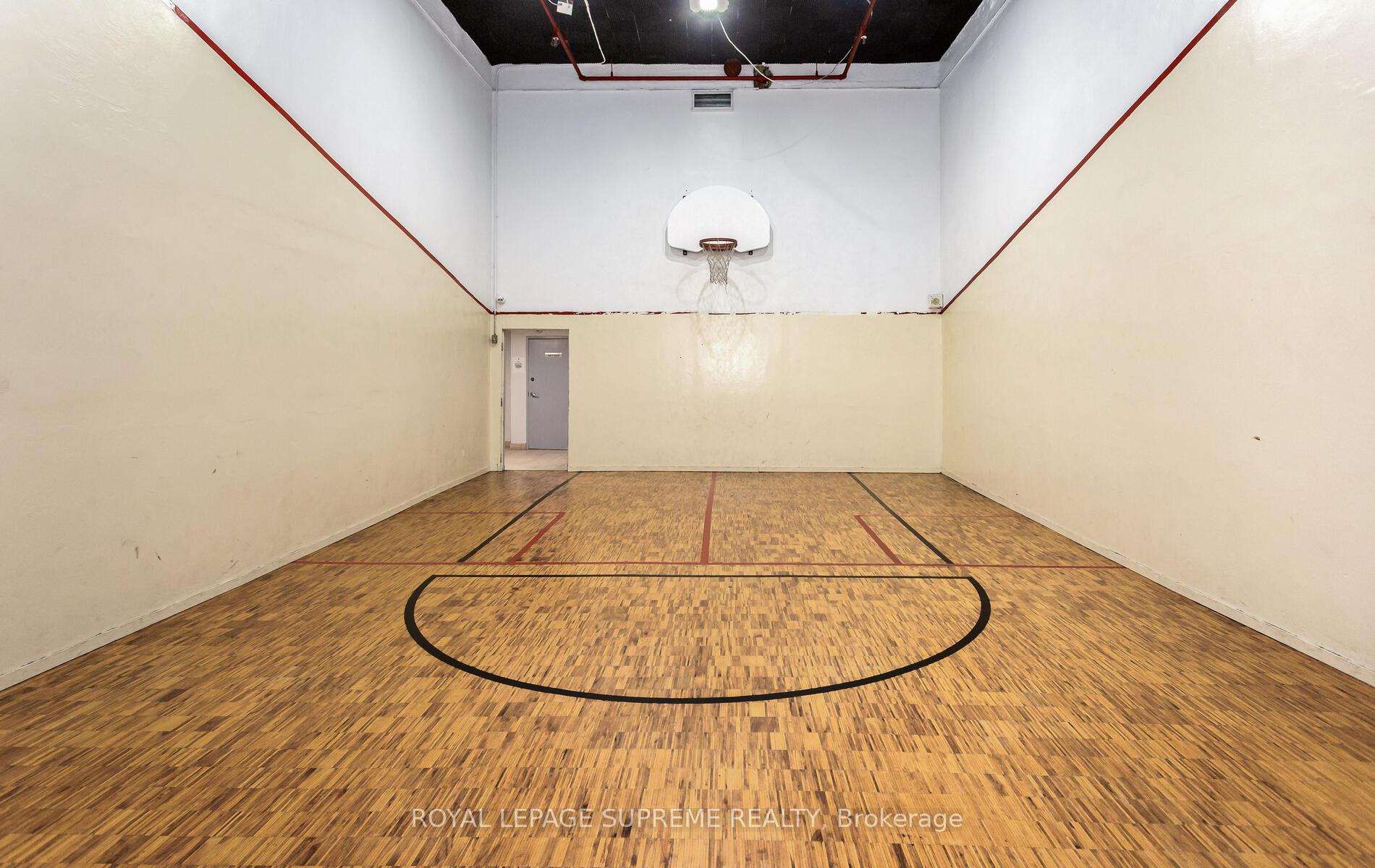 362 The East Mall Street 503