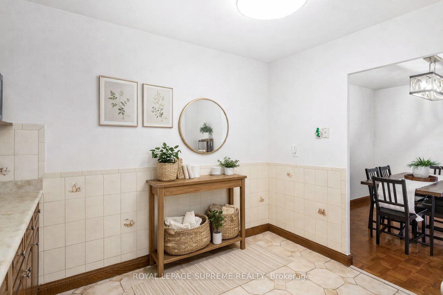 362 The East Mall Street 503