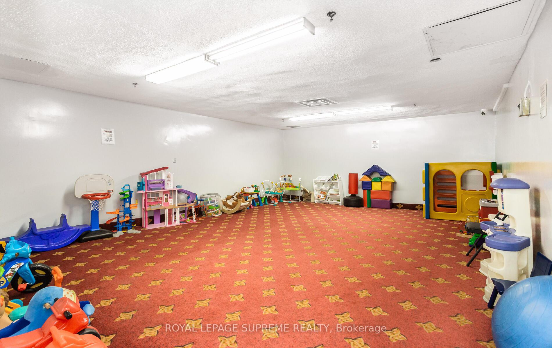 362 The East Mall Street 503