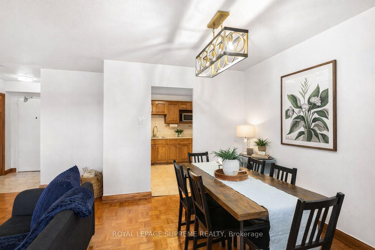 362 The East Mall Street 503