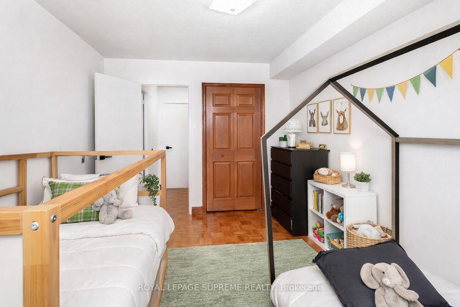 362 The East Mall Street 503