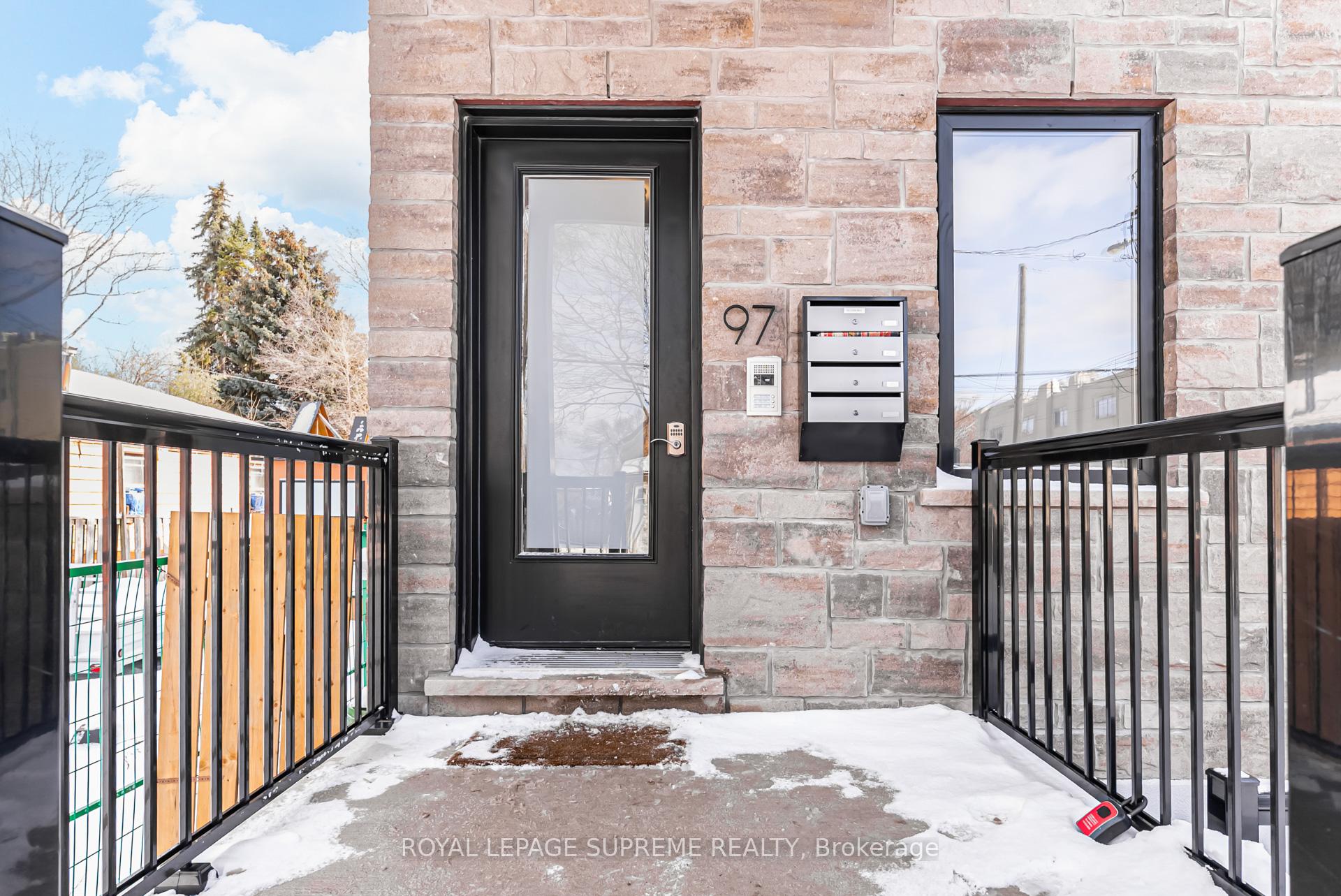 97 Bernice Crescent 3