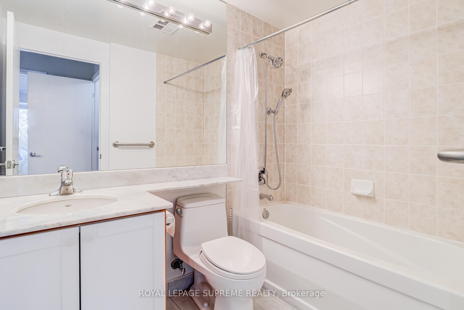 38 Fontenay Court 208