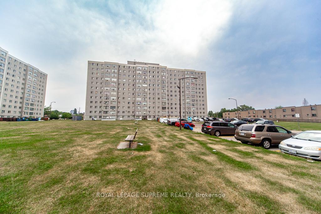 940 Caledonia Road 908