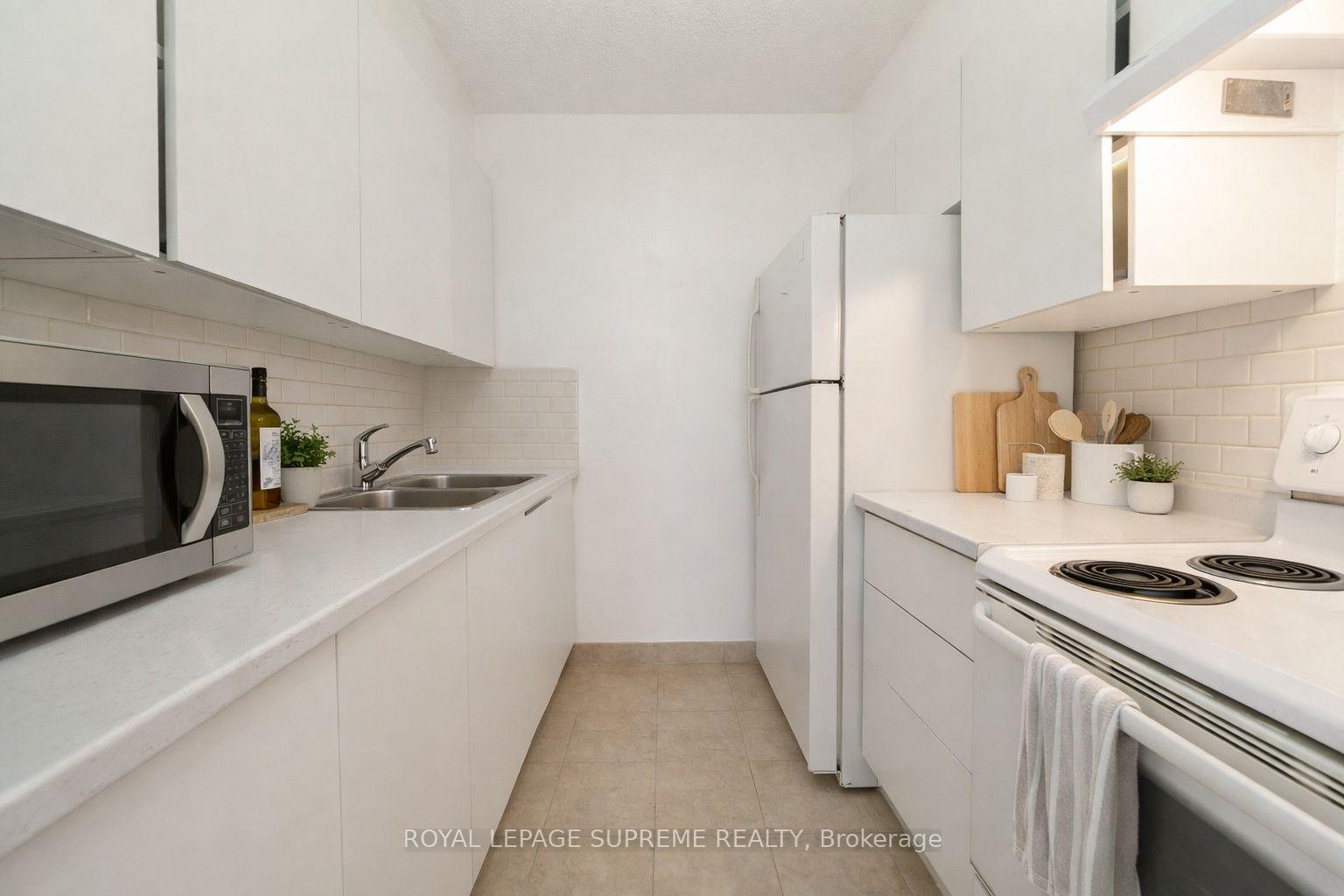 940 Caledonia Road 908