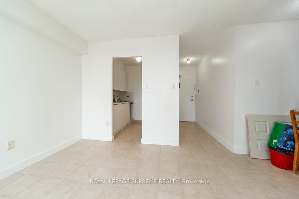 940 Caledonia Road 908