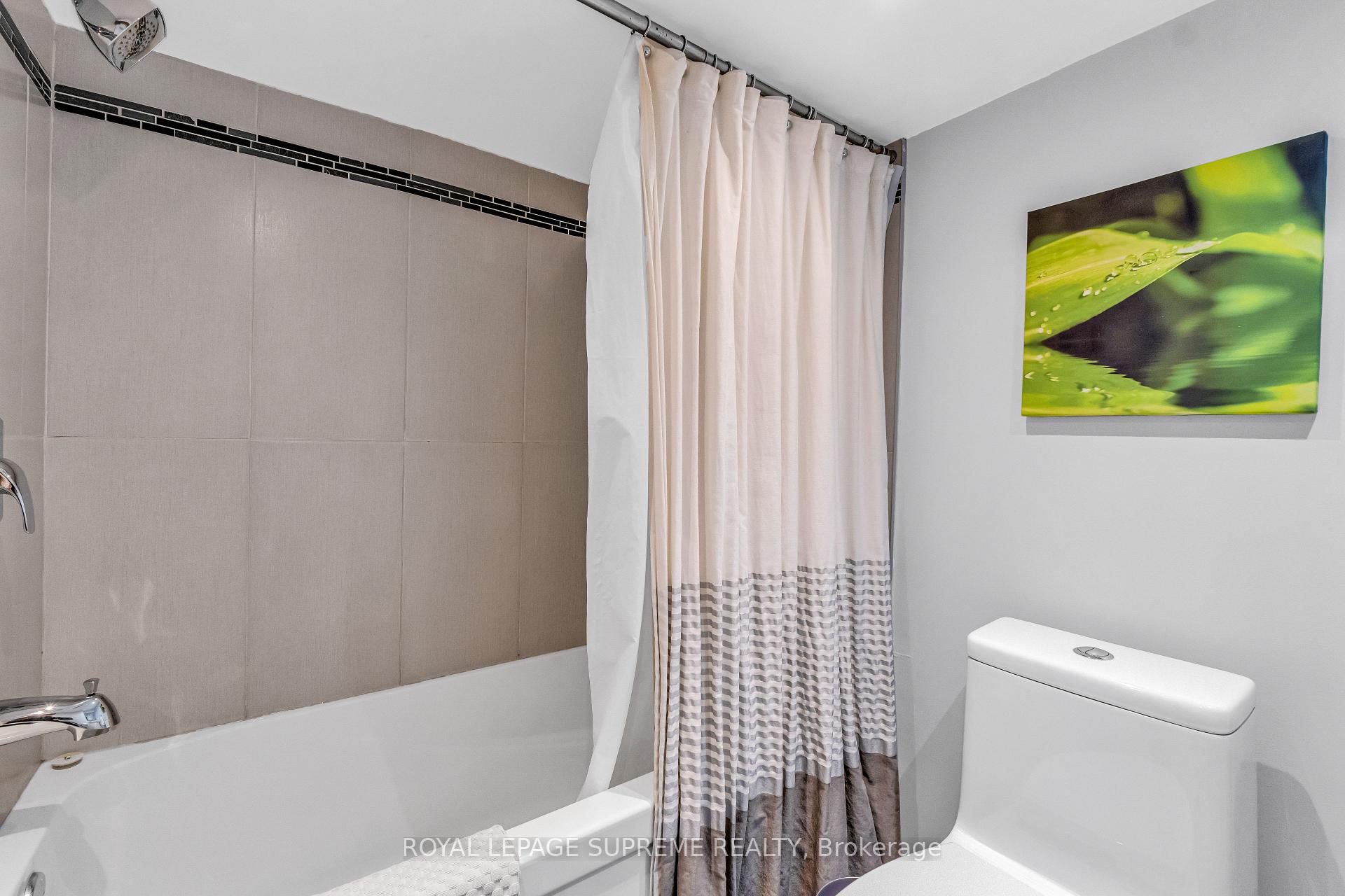 121 Millicent Street